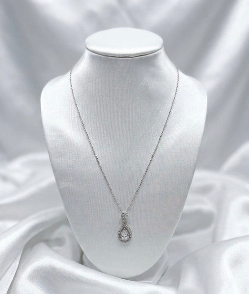The Entrance Necklace