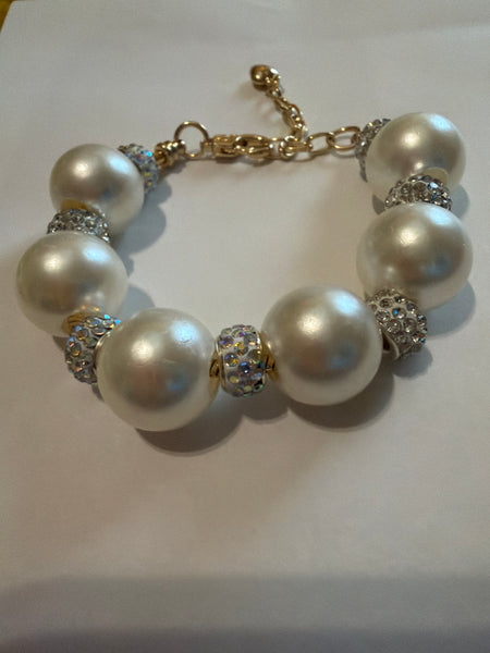 The Sovereign Accent Pearl Bracelet